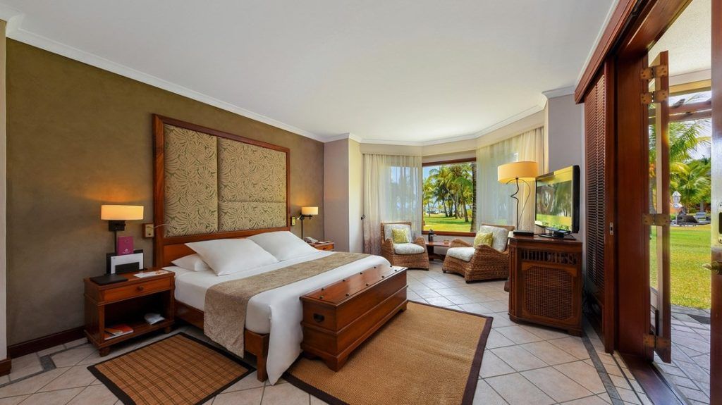 dinarobin beachcomber resort mauritius bedroom