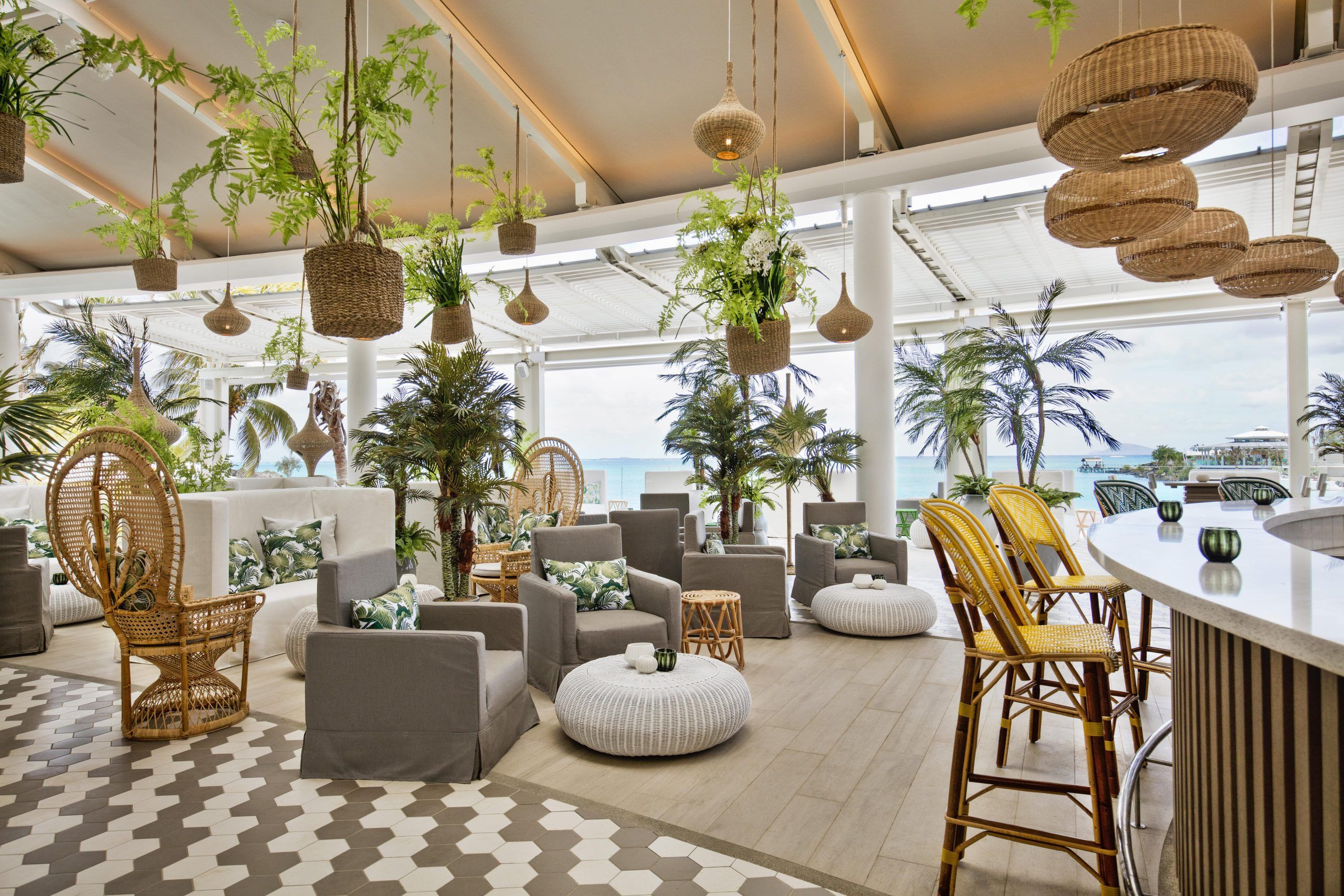 lux grand gaube mauritius palm court bar