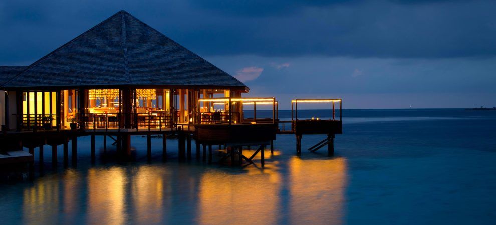 lily beach resort maldives tamarind restaurant