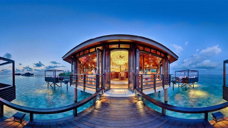 lily beach resort maldives restaurant