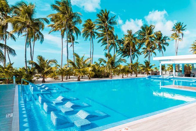 riu palace maldives pool