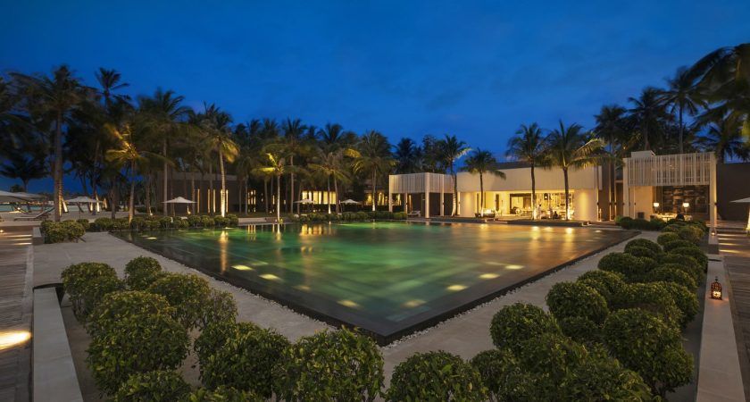 cheval blanc randheli maldives night pool